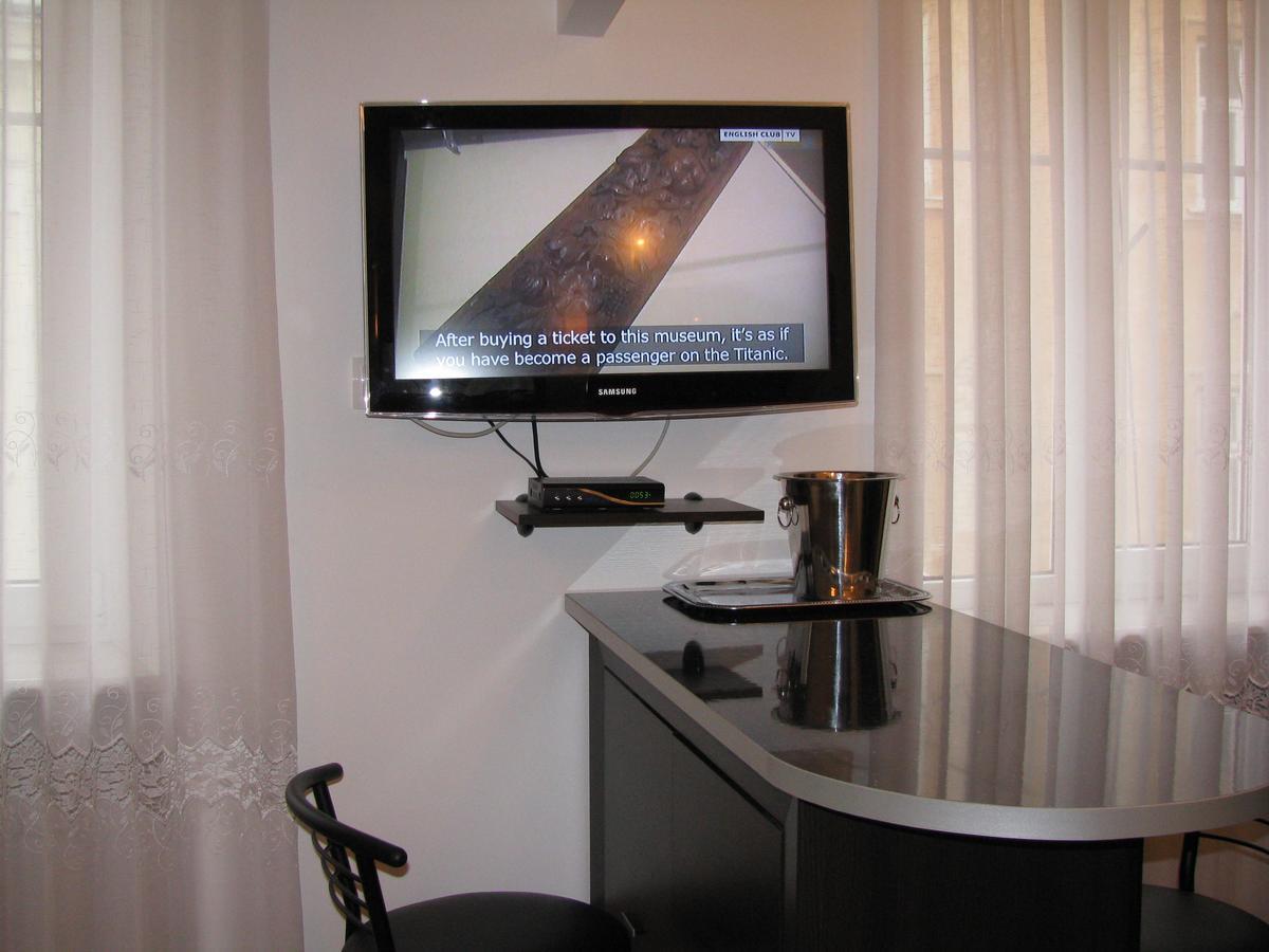 Apartment On Staroievreiska Lviv Exterior photo