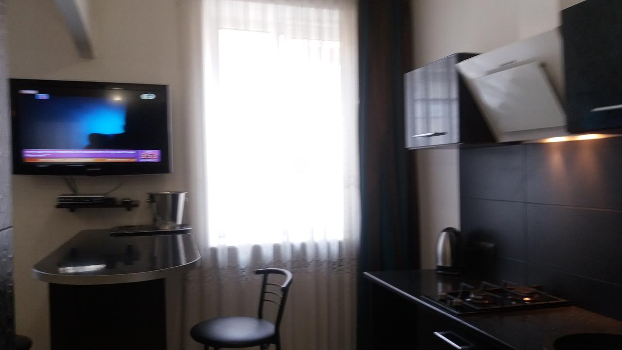 Apartment On Staroievreiska Lviv Exterior photo