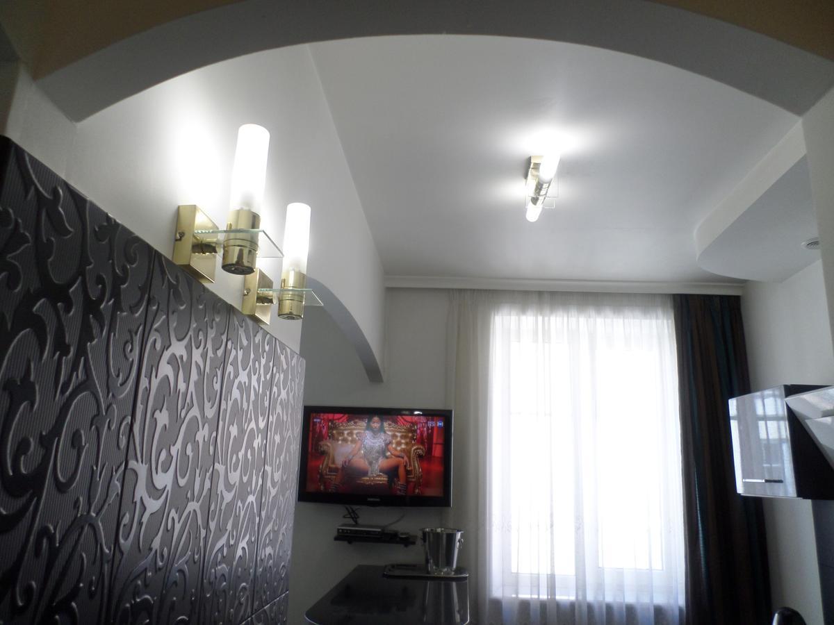 Apartment On Staroievreiska Lviv Exterior photo