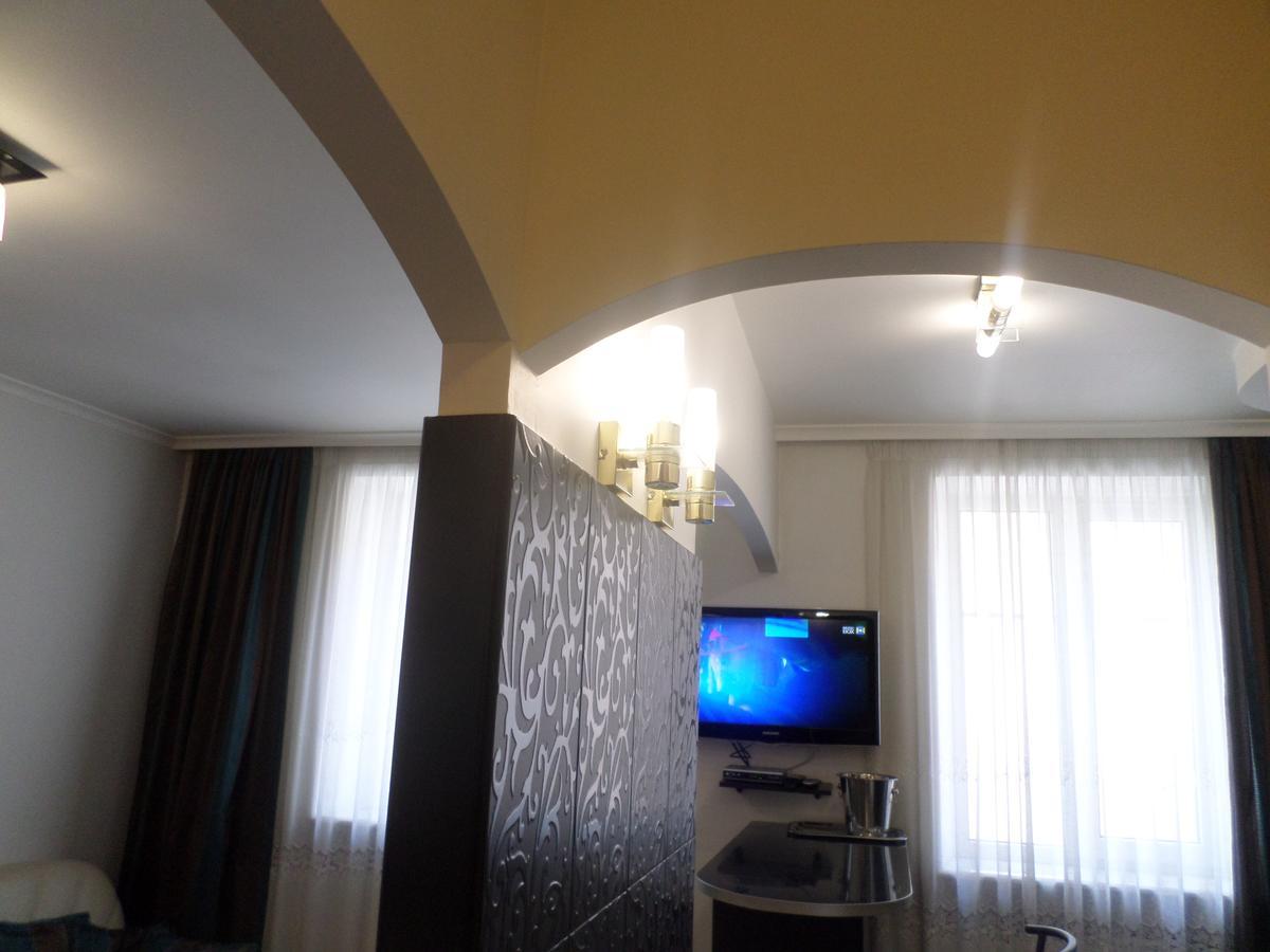 Apartment On Staroievreiska Lviv Exterior photo